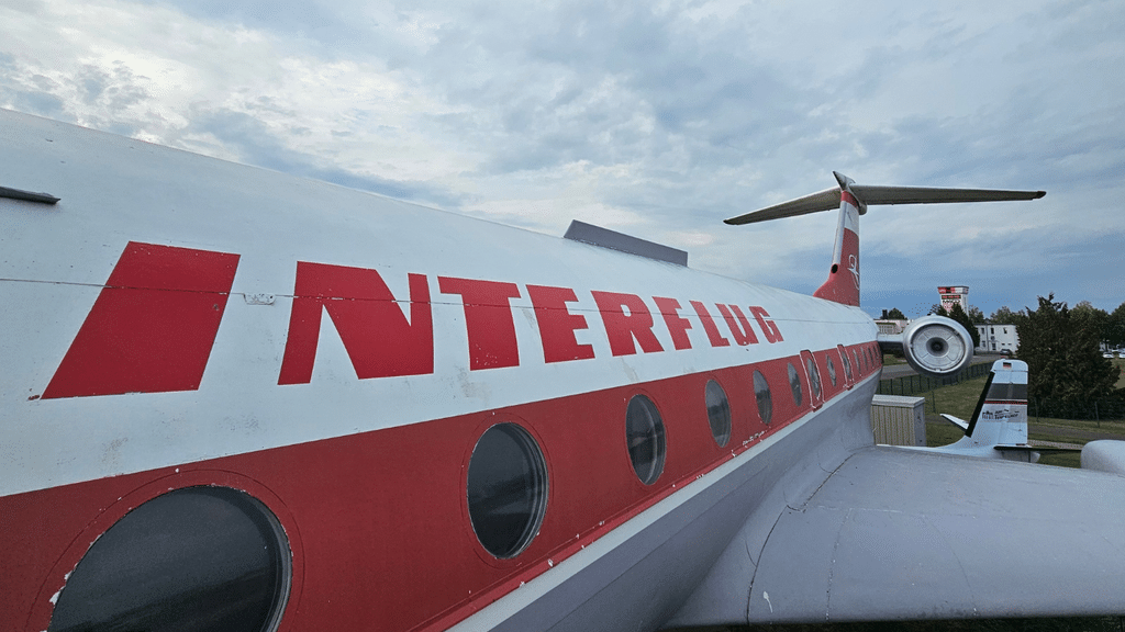 Der Interflug-Schriftzug auf dem Rumpf der Tupolew.